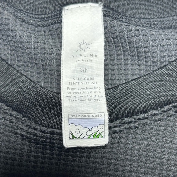 Offline Top Womens Small Aerie Long Sleeve Cropped Crewneck Compression Active - Picture 2 of 4